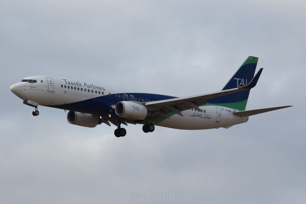 Tassili Airlines Boeing 737-800 7T-VCB