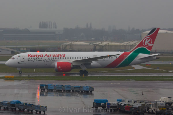 Kenya Airways Boeing 787-8