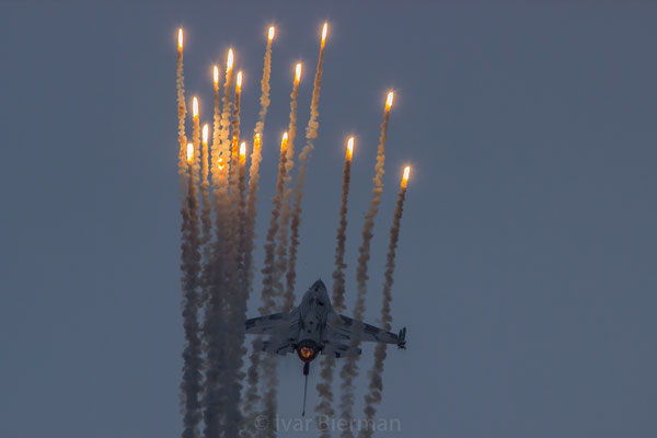 Belgian Air Force F16 Solo Display