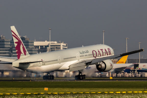 Qatar Airways Boeing 777-300