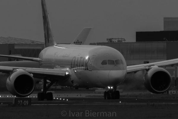 Qatar Airways, Boeing 787-8, A7-