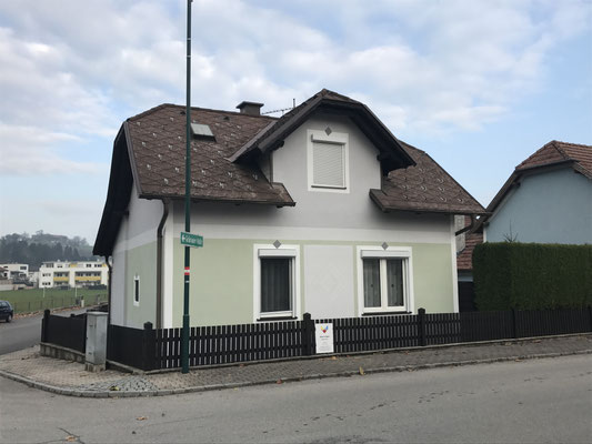 Neu gestrichene Fassade