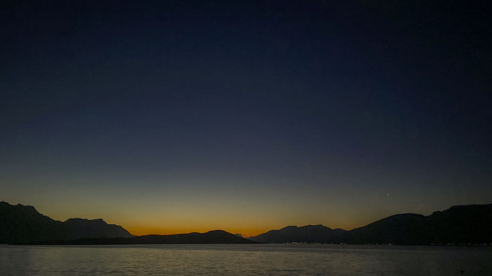 Horizont um halb eins nachts