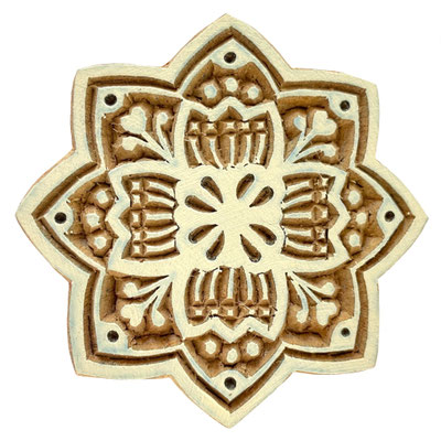 Experience the artistry of our hand-carved block printing stamps, crafted with Jamun wood in India. Purchase them online or visit our factory shop in Delhi to find the perfect design