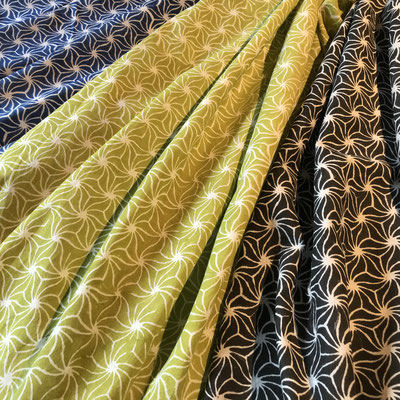 Find your signature style with our handpicked selection of blockprinting fabrics and bespoke tailoring options in Delhi.