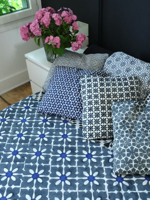 Handcrafted blockprint blanket featuring organic cotton, made in Delhi.