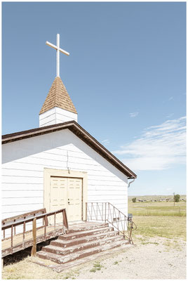 Kleine Kapelle im ländlichen Amerika – bescheiden und authentisch.