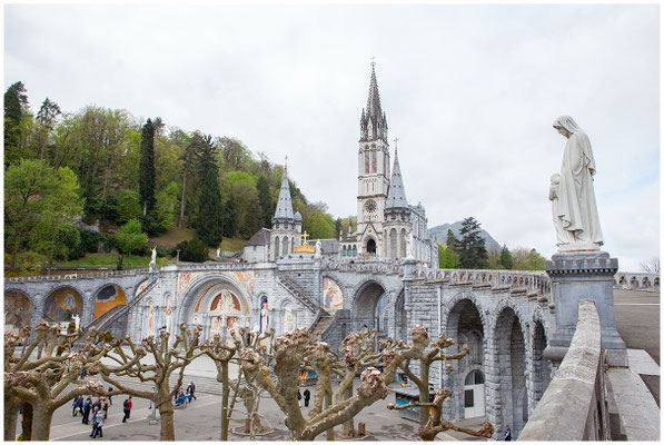 Kirche in Lourdes – ein ganz besonderer Ort mit großer Symbolkraft
