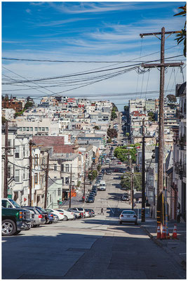 Straßenfoto in San Francisco – Alltag im Filmlook.
