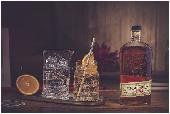 Whisky-Porträt mit edler Lichtstimmung – emotionale Markeninszenierung.