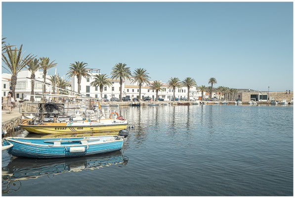 Kleine Bucht mit türkisfarbenem Wasser – Menorca pur.