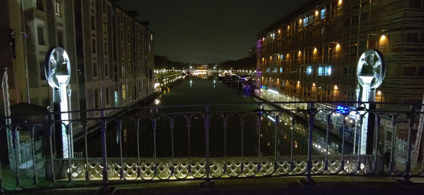 abends am Canal de la Villette, Schleuse