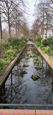 Wasserbecken auf der Coulée verte