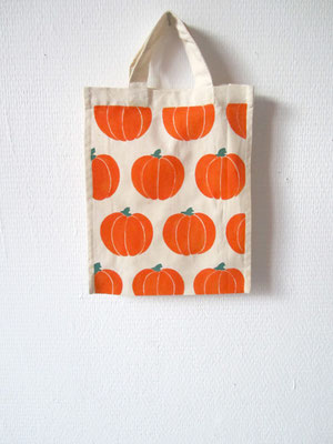 handgeschilderde tas voor halloween / hand painted tote bag for halloween