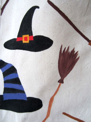 handgeschilderde tas voor halloween / hand painted tote bag for halloween