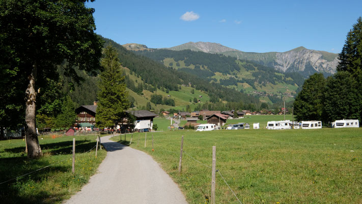 Start der Wanderung ist beim Restaurant Simmenfälle zuhinterst im Simmental