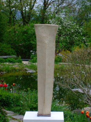 2010-03.1 Stele Steinzeug oder Bronze. 16x6x59. Aufl. 5