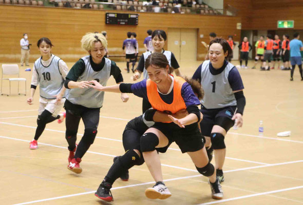 脳筋女子陣闘部Vs.SHABaNI（白）