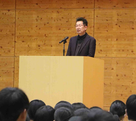 記念事業運営委員会長挨拶　鈴木克彦氏