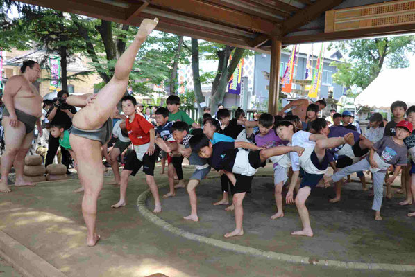 四股の稽古