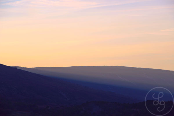 Fin de journée bleutée- Bonnieux, Provence (Vaucluse), Décembre 2019