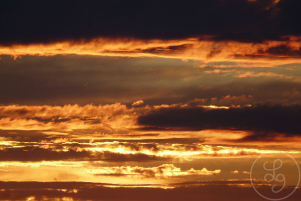 Coucher de soleil - vers Gargas, Provence (Vaucluse), Août 2010