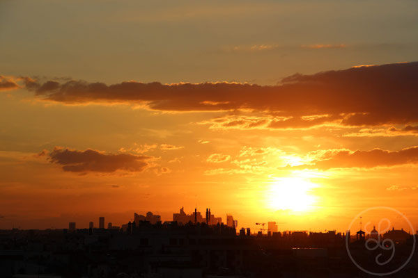 Vue de la Défense au coucher du soleil - Paris, Juillet 2018