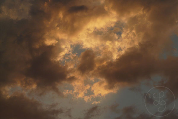 Nuages d'été - vers Gargas, Provence (Vaucluse), Juillet 2014