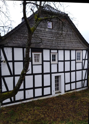 Fachwerksanierung eines denkmalgeschützten Hauses