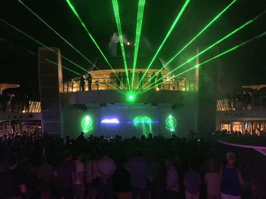 Ausgelassene Stimmung bei AIDA-Party mit DJ Luca Heinken