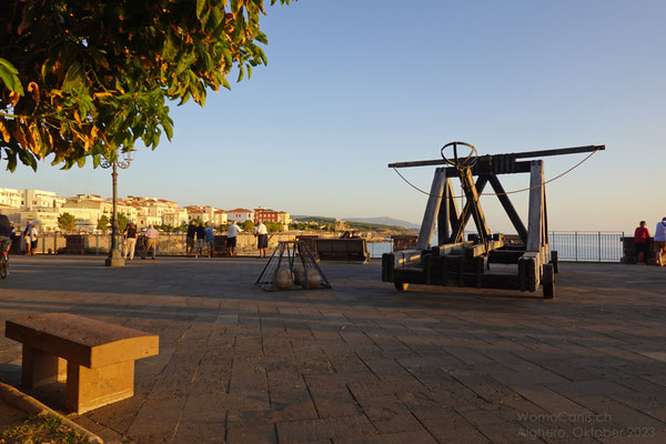 Catapulta de la Muralla del Carme auf der Bastioni Cristoforo Colombo (eine der 3 Katapulte auf der Festungsmauer)