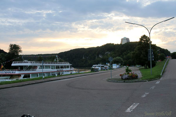 Abendlicher Spaziergang ins Städtchen ...