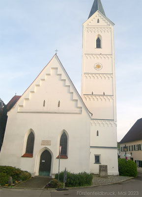 Die Leonhardikirche, zu Ehren des Schutzheiligen der Tiere