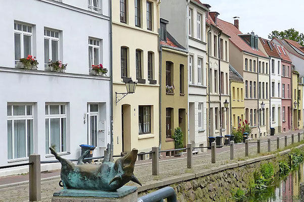 Schweinsbrücke, welche die Grenzlinie zwischen der Mühlegrube und der Frischen Grube bildet.