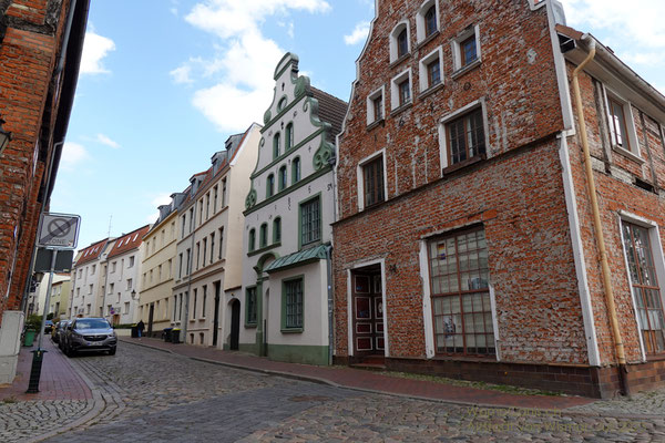 An der Kreuzung 'am Lochberg', ' Runde Grube' und 'Kleine Hohe Strasse'