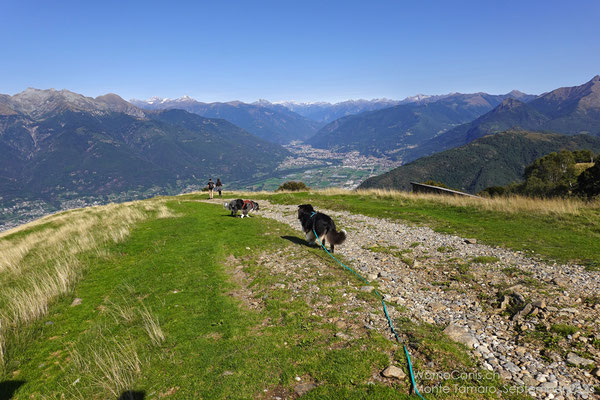 Vorbei an der Bergstation