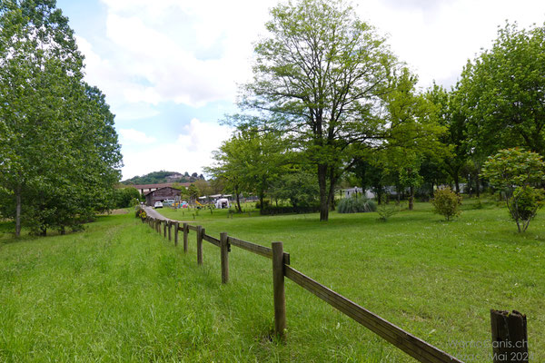 Und schon bald treffen wir auf den ersten der drei Campingplätze