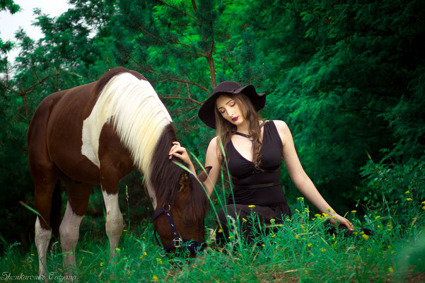 фотосессия в лесу с лошадью днепр