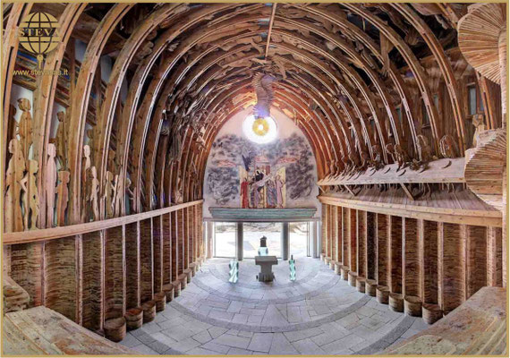 Porto Rotondo-Chiesa di San Lorenzo-sculture Mario Ceroli-Stevasas