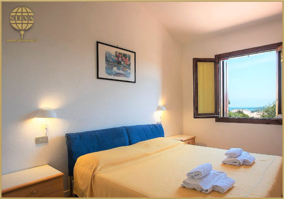 Prenota la tua vacanza in Sardegna-Residence Bouganville-camera da letto Bilocale e Trilocale-Stevasas