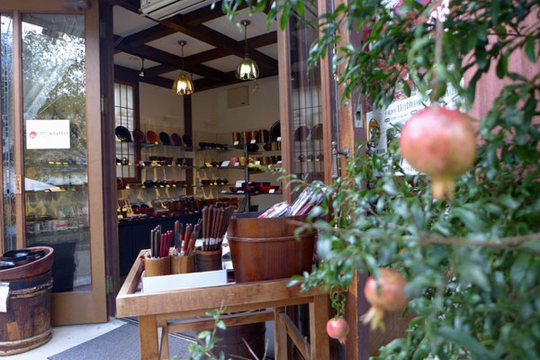 Schöne Souvenirs aus Japan bei Urushino Tsunesaburo Kyoto