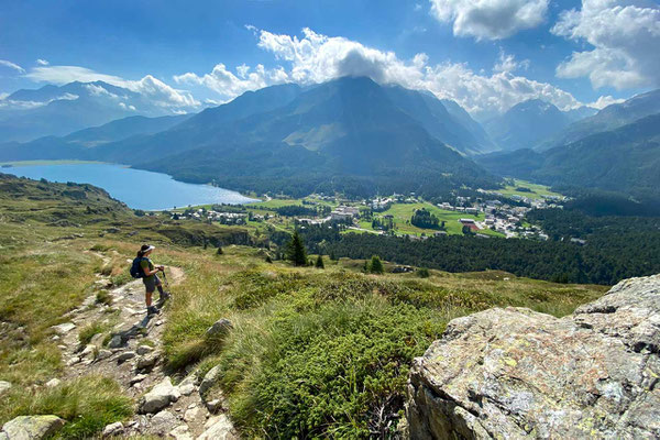 Wanderung Blick auf Maloja und Silser See