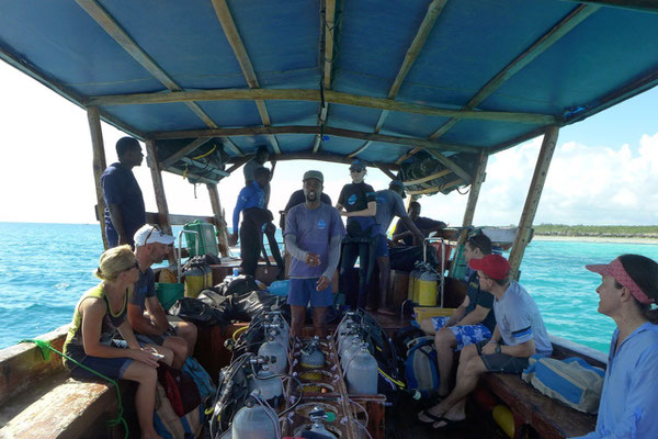 Einführung auf dem One Ocean Tauchboot