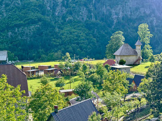 Bauboom in Theth Albanische Alpen