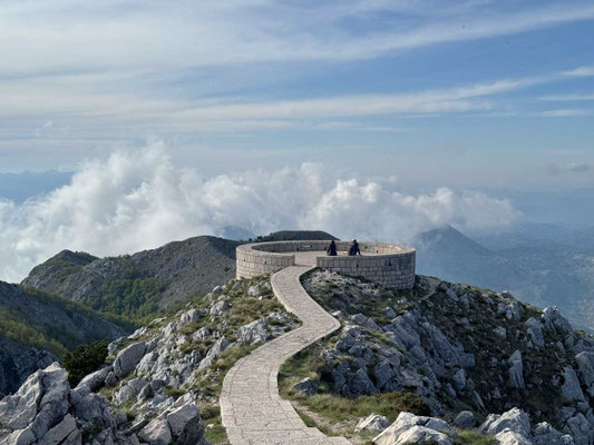 Lovćen Nationalpark Mausoleum Montenegro