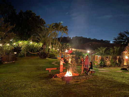 Lagerfeuer im Solar Maria Carolina Retreat in Minas Gerais