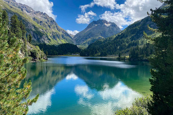 Wanderung am Cavloc See, Oberengadin-Majona