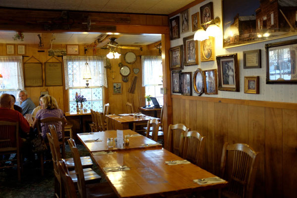 Dining Restaurant Virginia Creek Settlement