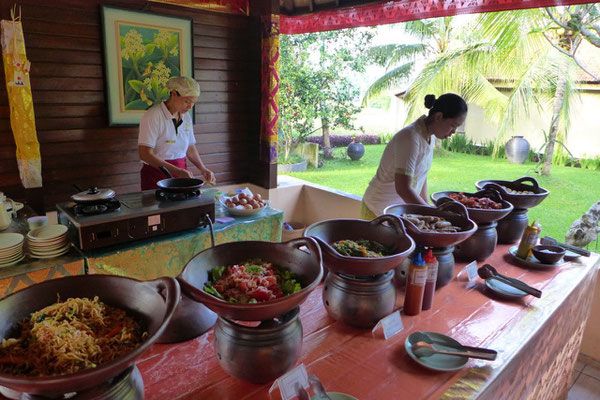 Frühstück Green Field Hotel Ubud 