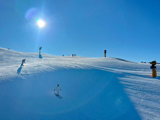 Weite Pisten am Helm Skiberg